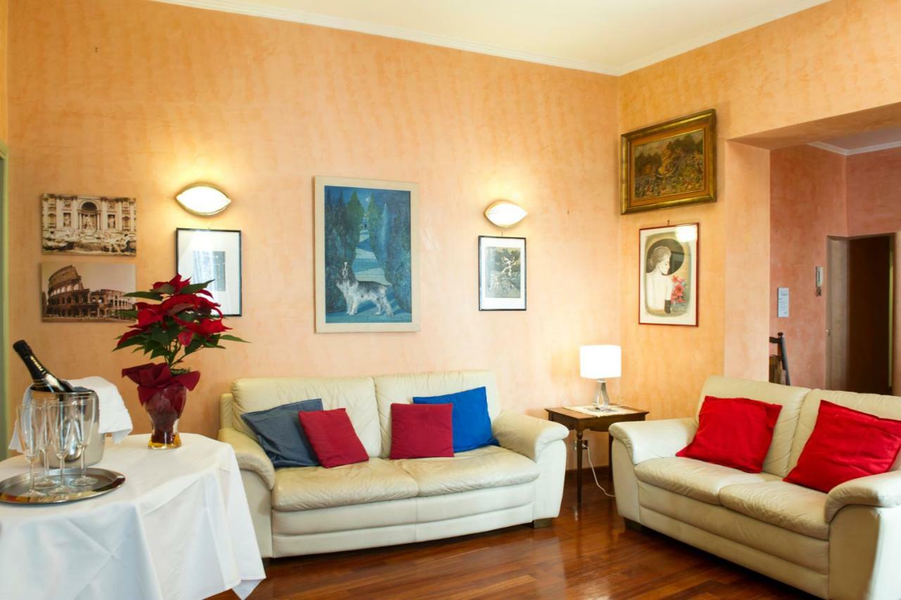 Gregoriana House - Appartamento Con Vista Su Roma Εξωτερικό φωτογραφία